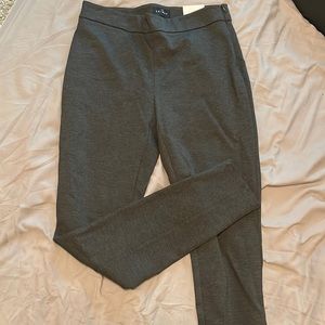 New with out tags WHBM Skinny Pants size 4
